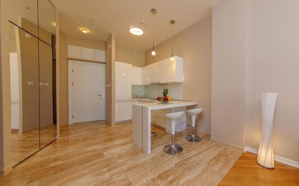 Отель Hotel Tre Canne Будва