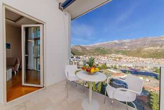 Отель Hotel Tre Canne Будва Роскошные апартаменты с 2 спальнями, террасой и видом на город-1